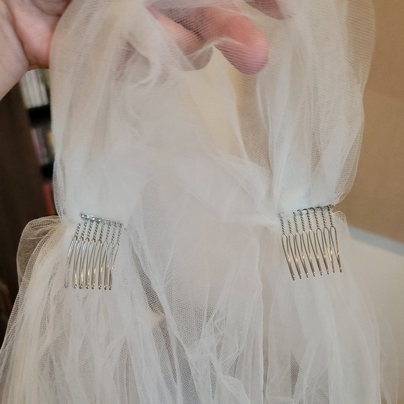 Untamed Petals Tulle Veil
